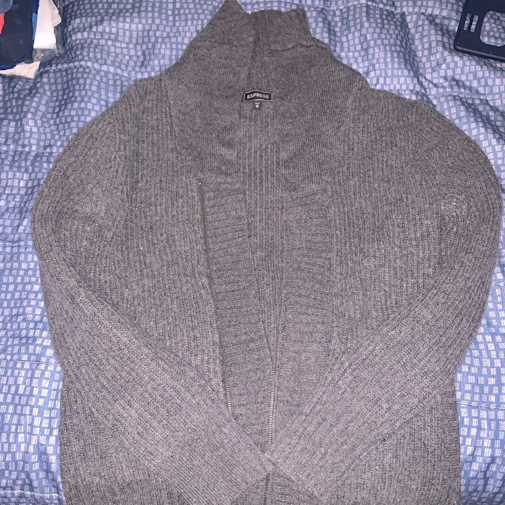 Fashionable Express Zipper Sweater